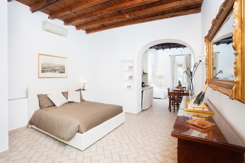 Apartment Tritone 91 Rom